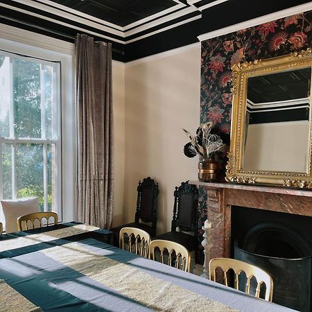 Exquisite 10 Bed Villa Hot Tub And Games Room بارنستابل المظهر الخارجي الصورة